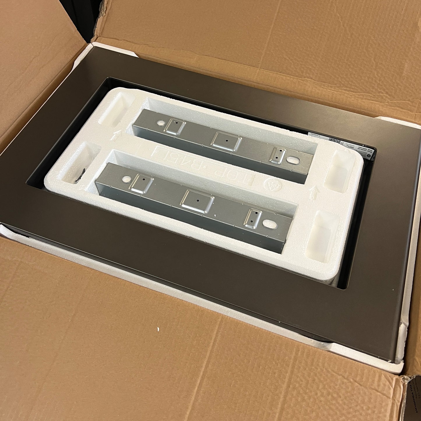 GE - 29.8" Trim Kit for Microwaves - JX9153EJES - Slate