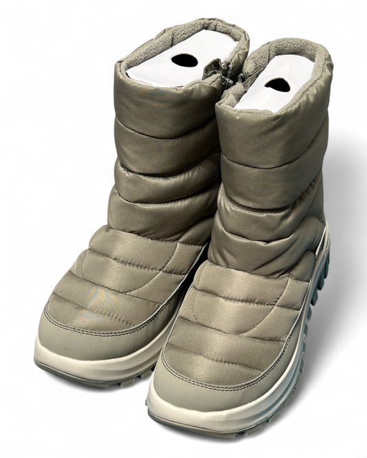 Columbia Women's Snowtrot Mid Snow Boot - Sz 9