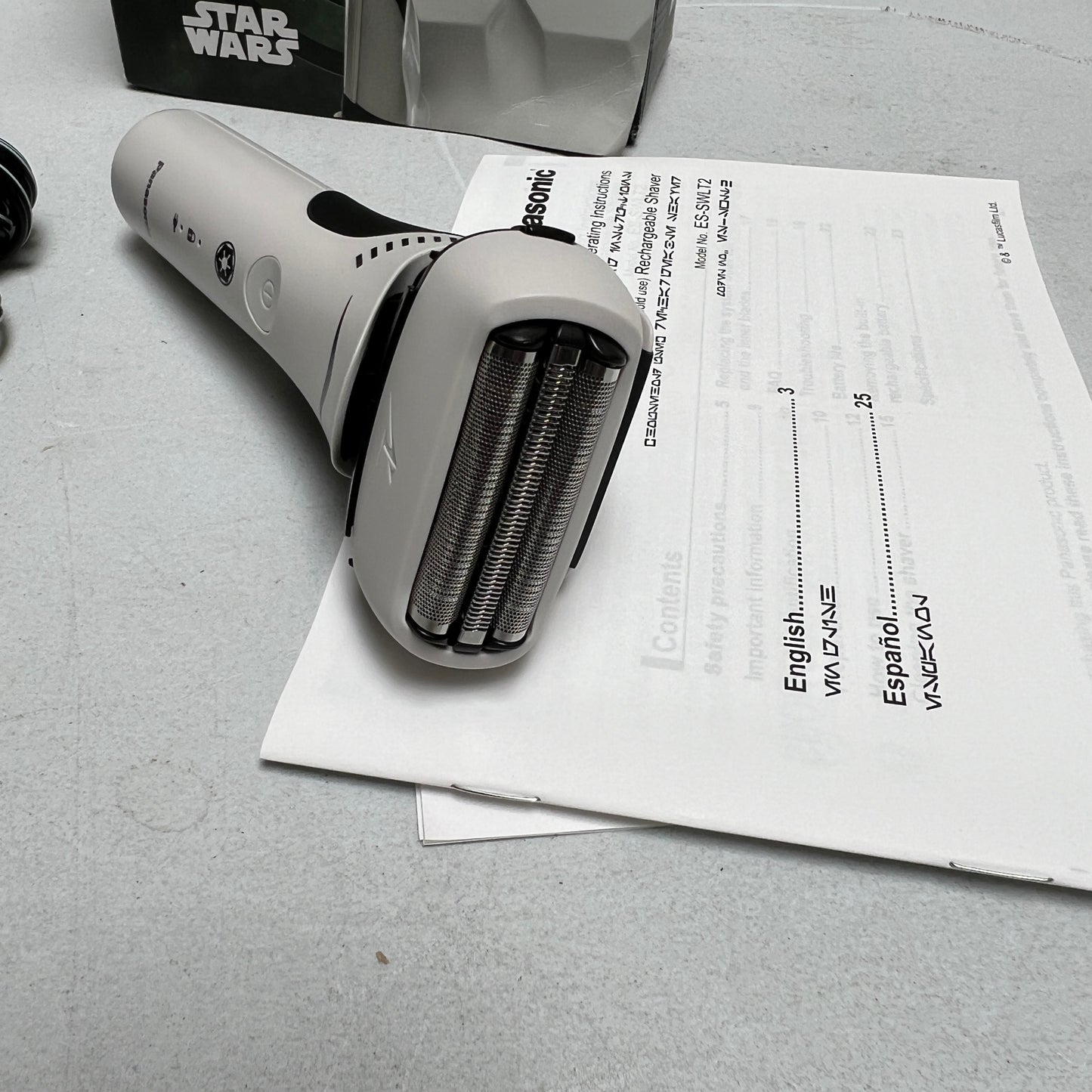 Panasonic - Star Wars Stormtrooper Wet/Dry Electric Shaver with 3-Blade Cutting System